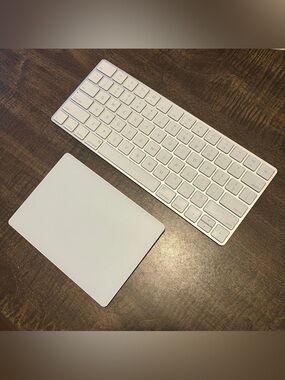 Apple Magic Trackpad and Keyboard